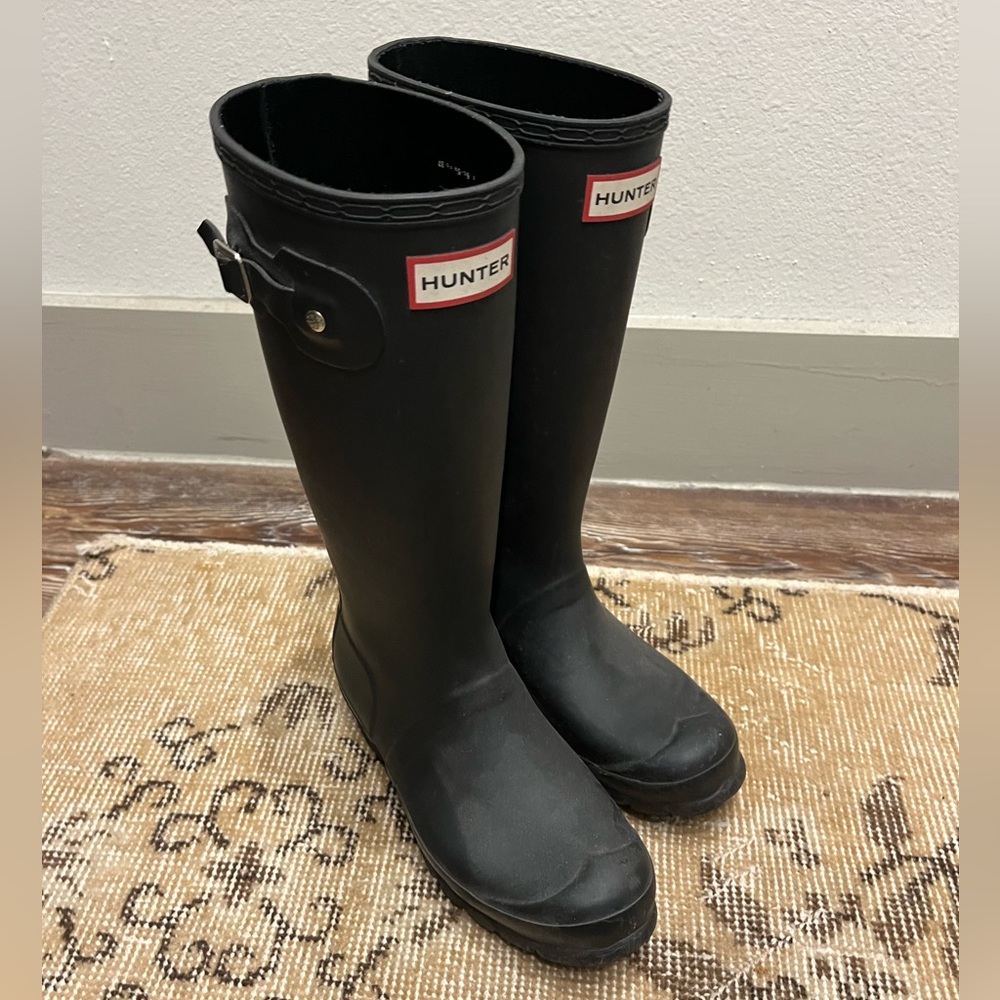 Hunter rain boots! Size 6